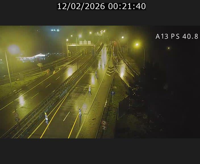 Webcam autoroute A13 à la sortie est du tunnel Markusbierg à Schengen. Vue sur le pont de la Moselle, vers l'Allemagne