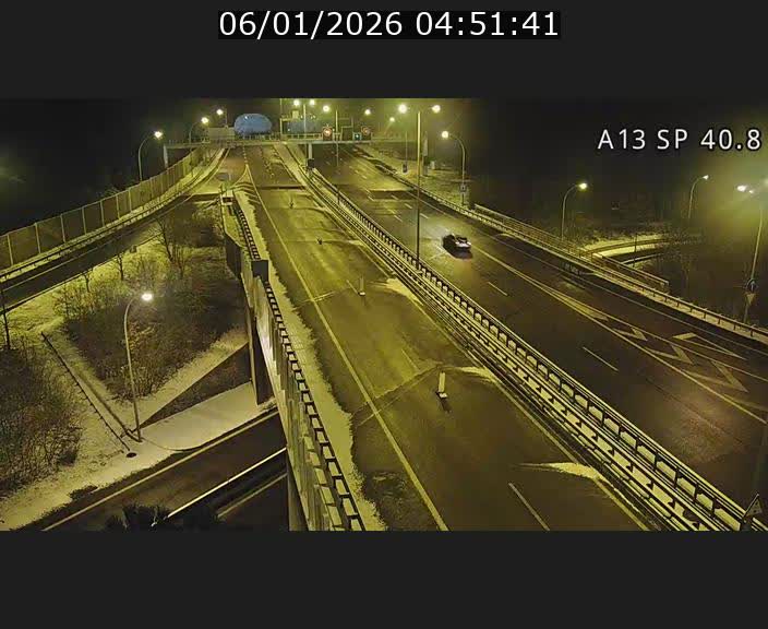 Webcam avec vue sur l'entrée côté allemand du tunnel Markusbierg à Schengen. Vue orientée vers le tunnel et Bettembourg
