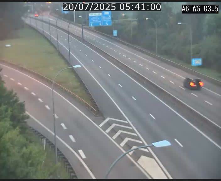 Traffic live webcam Luxembourg - Croix de Cessange - A6 - BK 3.5 - direction France/Allemagne