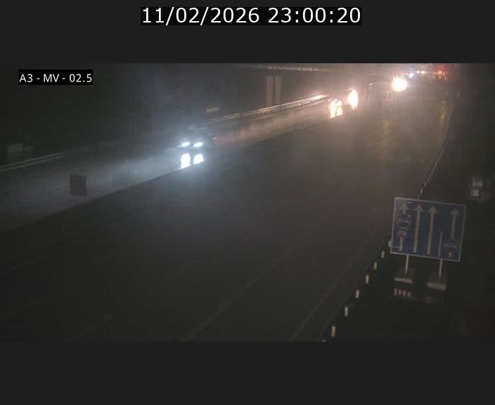 Webcam autoroute A3 au Luxembourg à proximité de la Croix de Gasperich. Vue orientée vers Luxembourg