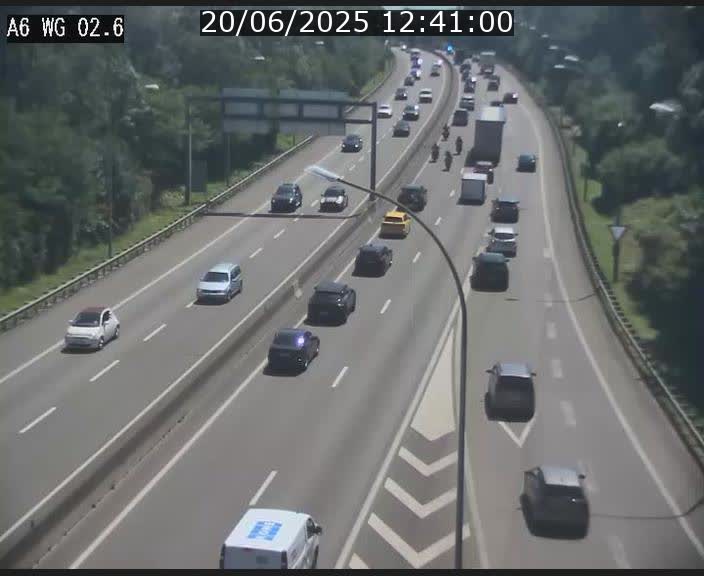 Traffic live webcam Luxembourg Croix de Cessange - A6 - BK 2.6 - direction France/Allemagne