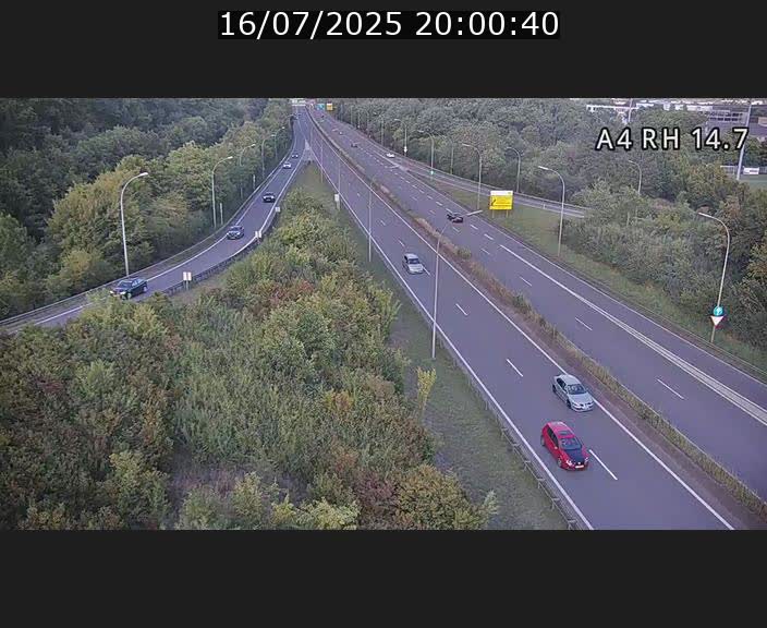 Traffic live webcam Luxembourg Jonction Lankelz - A4 - BK 14.7 - direction Luxembourg