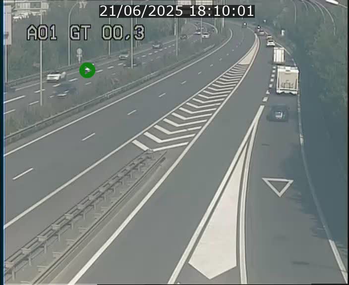 Traffic live webcam Luxembourg Croix de Gasperich - A1 direction Kirchberg - BK 0.3