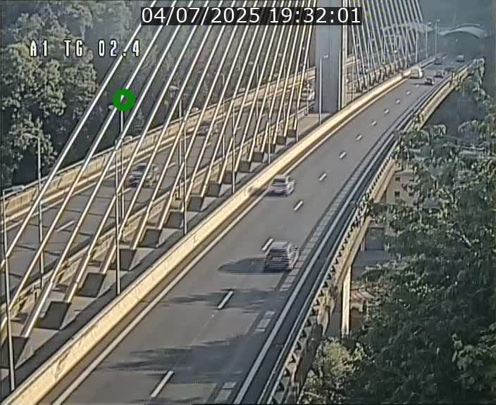 Traffic live webcam Luxembourg Sandweiler - A1 direction Luxembourg-ville - BK 2.4