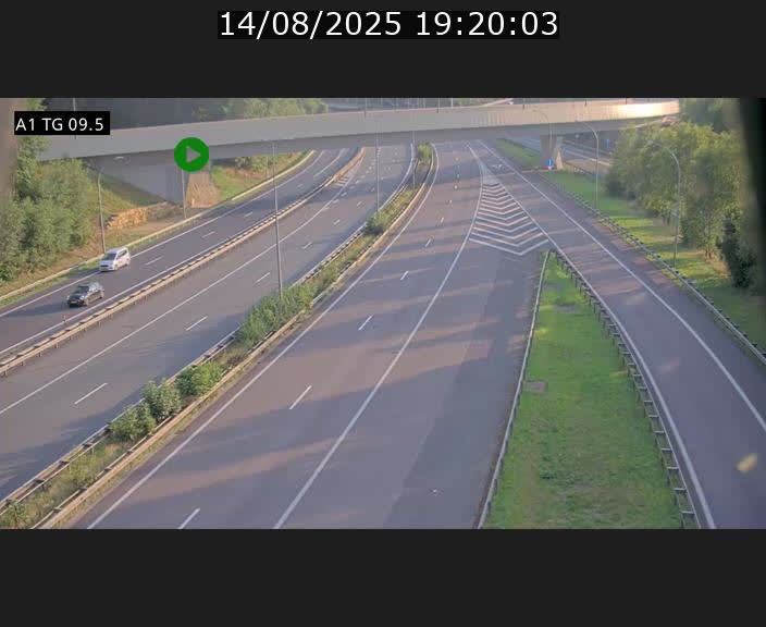 Traffic live webcam Luxembourg Jonction Grünewald - A1 direction Luxembourg-ville - BK 9.5