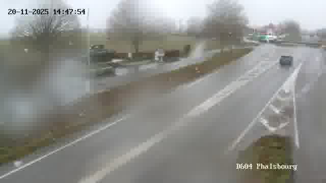 Webcam de surveillance sur D604 (France) à Phalsbourg, cadrée vers Phalsbourg, proposant une information routière utile aux déplacements quotidiens.