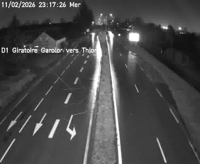 Webcam de surveillance sur D1 (France) à Ennery, cadrée vers Thionville, proposant une information routière utile aux déplacements quotidiens.