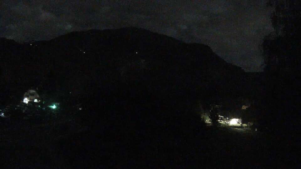 Webcam au niveau de la mairie du village du Bourg d'Oisans, aux pieds de l'Alpe d'Huez et aux portes du parc des Écrins
