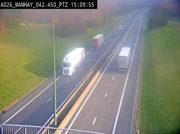 Webcam autoroute A26/E25 à hauteur de Manhay, à la jonction avec la N651 en direction de Liège - BK 42.4