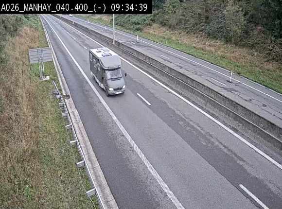 Webcam autoroute A26/E25 à hauteur de Manhay, après la jonction avec la N651 en direction de Liège - BK 40.4