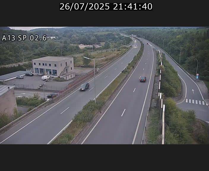 Traffic live webcam Luxembourg Sanem - A13 direction Pétange - BK 2.6