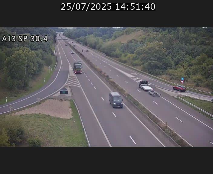 Traffic live webcam Luxembourg Altwies - A13 direction Luxembourg-ville - BK 30.4