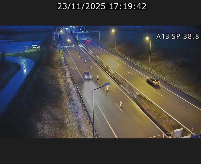Webcam autoroute A13 à l'entrée ouest du tunnel Markusbierg à Schengen. Vue orientée vers le tunnel et l'Allemagne