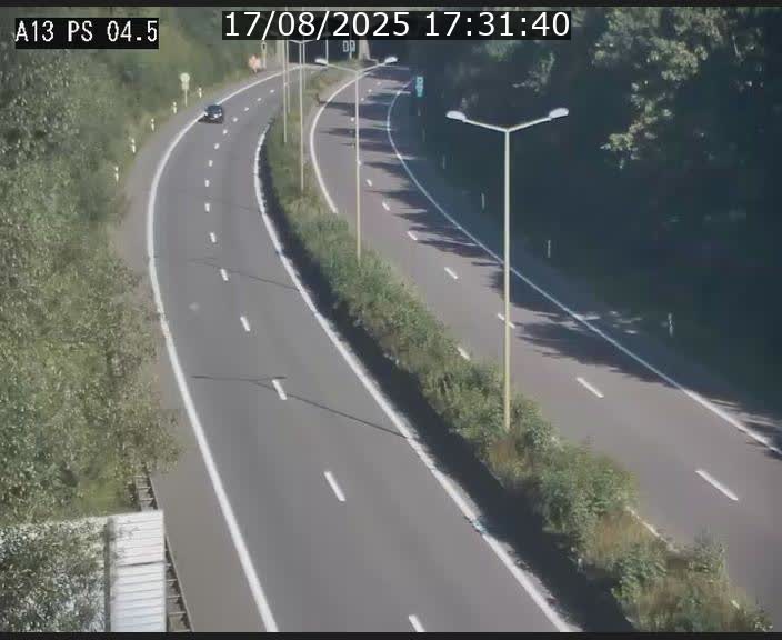 Traffic live webcam Luxembourg Differdange - A13 direction Esch-sur-Alzette - BK 4.5