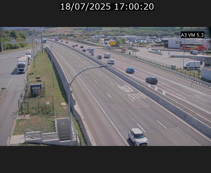 Traffic live webcam Luxembourg Aire de Berchem - A3 - BK 5 - direction France