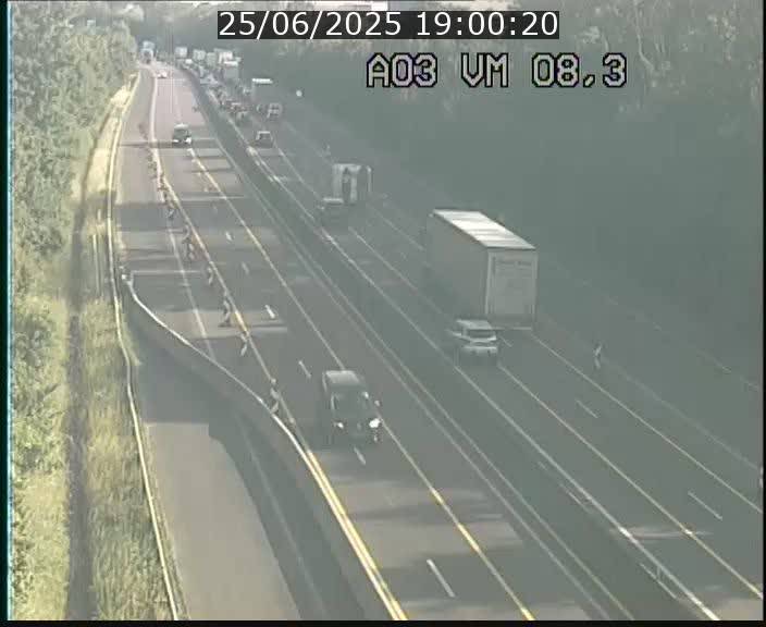 Traffic live webcam Luxembourg Bettembourg - A3 - BK 8.3 - direction France