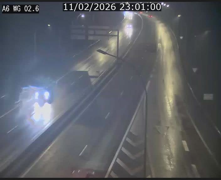 Traffic live webcam Luxembourg Croix de Cessange - A6 - BK 2.6 - direction France/Allemagne