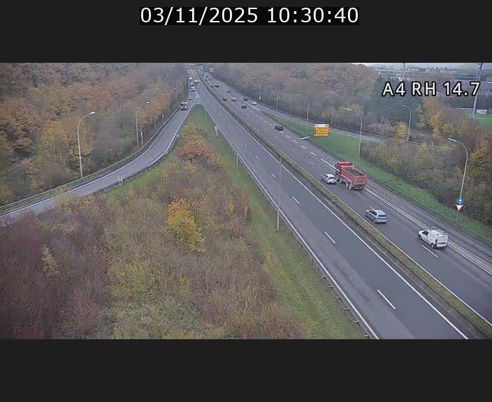 Traffic live webcam Luxembourg Jonction Lankelz - A4 - BK 14.7 - direction Luxembourg