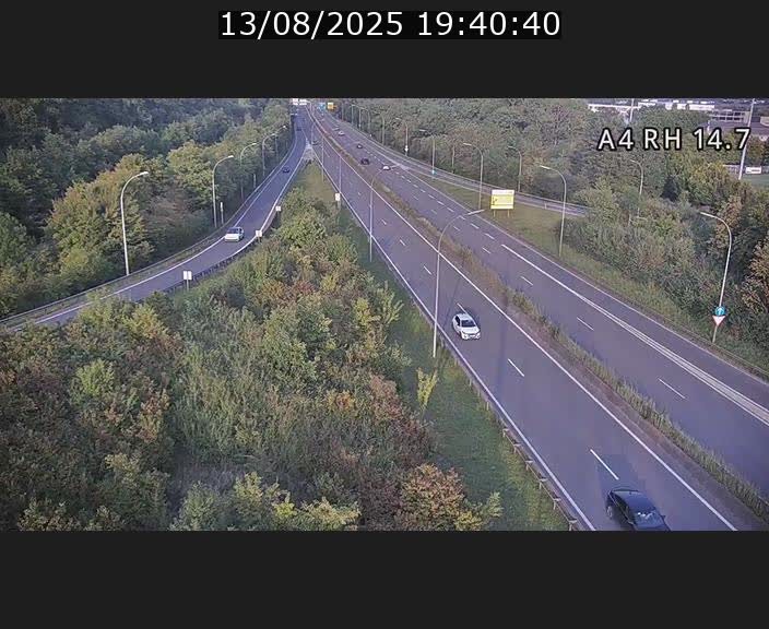 Traffic live webcam Luxembourg Jonction Lankelz - A4 - BK 14.7 - direction Luxembourg