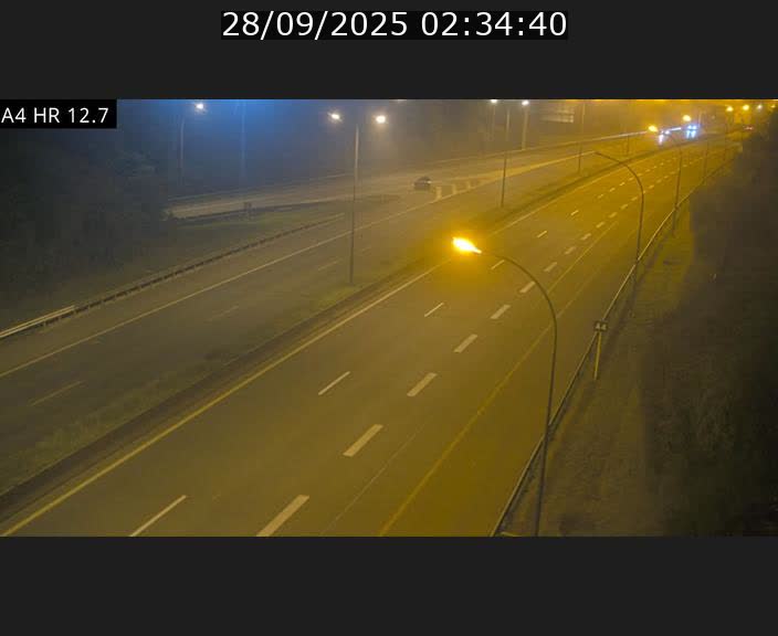 Traffic live webcam Luxembourg Esch sur Alzette - A4 - BK 12.7 - direction Esch-Belval