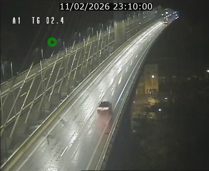 Traffic live webcam Luxembourg Sandweiler - A1 direction Luxembourg-ville - BK 2.4