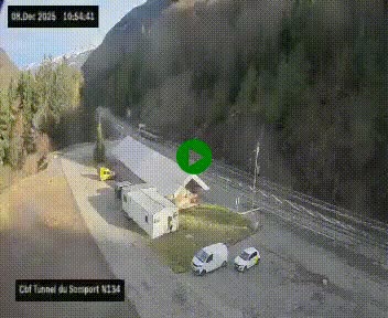 Webcam à l'entrée du tunnel du Somport, côté français, sur la N134, dans les Pyrénées, en direction de l'Espagne, à 1116 mètres d'altitude