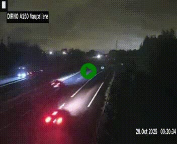 Webcam autoroute A150 à hauteur de La Vaupalière en périphérie de Rouen. Vue orientée vers Rouen