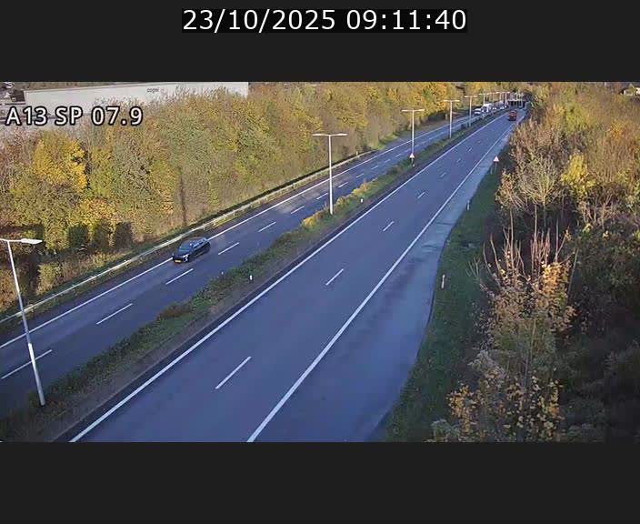 Traffic live webcam Luxembourg Jonction Lankelz - A13 direction Pétange - BK 7.9