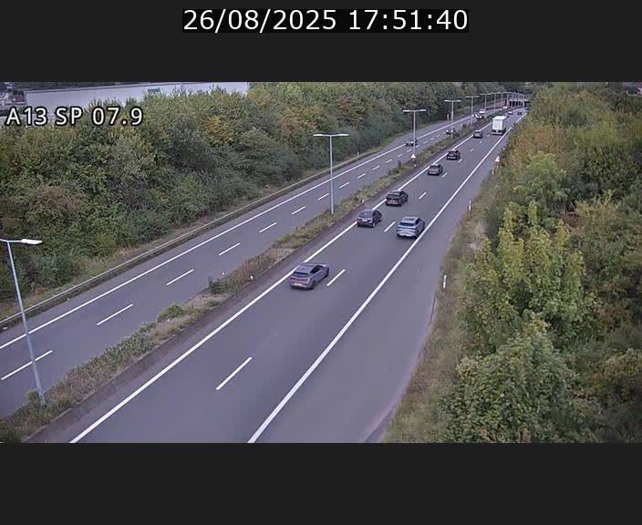 Traffic live webcam Luxembourg Jonction Lankelz - A13 direction Pétange - BK 7.9