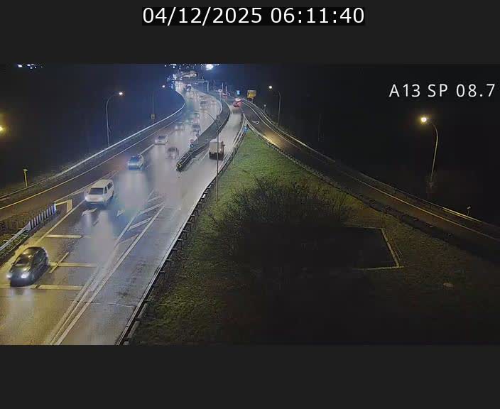 Traffic live webcam Luxembourg Jonction Lankelz - A13 direction Pétange - BK 8.7 