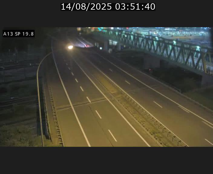 Traffic live webcam Luxembourg Croix de Bettembourg - A13 direction Esch-sur-Alzette - BK 19.8