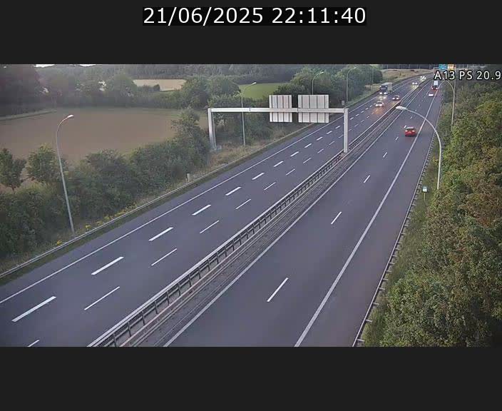Traffic live webcam Luxembourg Croix de Bettembourg, rond-point d'Hellange - A13 direction Allemagne - BK 20.9