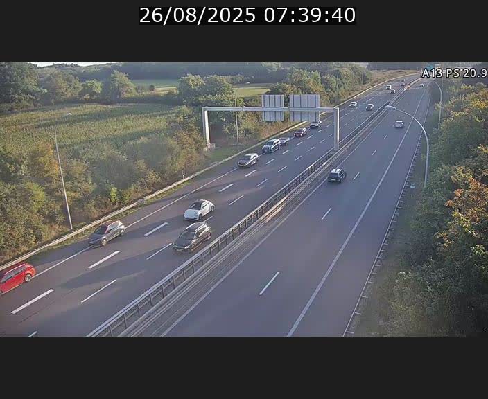 Traffic live webcam Luxembourg Croix de Bettembourg, rond-point d'Hellange - A13 direction Allemagne - BK 20.9