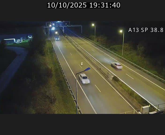 Webcam autoroute A13 à l'entrée ouest du tunnel Markusbierg à Schengen. Vue orientée vers le tunnel et l'Allemagne