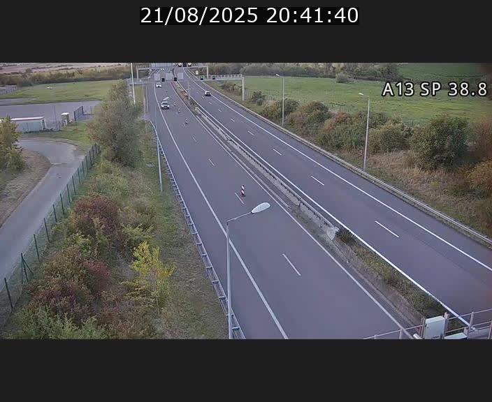 Webcam autoroute A13 à l'entrée ouest du tunnel Markusbierg à Schengen. Vue orientée vers le tunnel et l'Allemagne