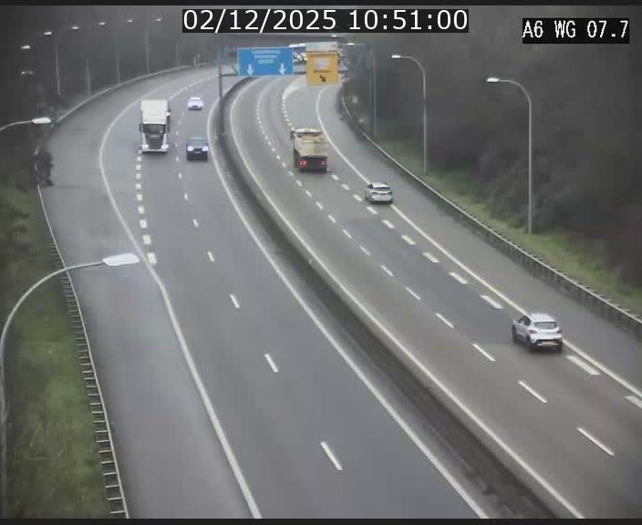 Traffic live webcam Luxembourg - Bridel - A6 - BK 7.7 - direction Belgique