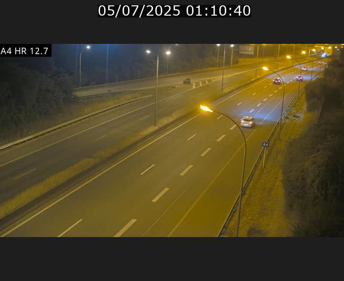 Traffic live webcam Luxembourg Esch sur Alzette - A4 - BK 12.7 - direction Esch-Belval