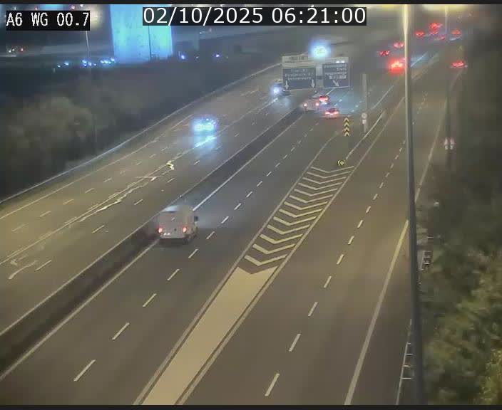Traffic live webcam Luxembourg Croix de Cessange - A6 - BK 0.7 - direction A3 France