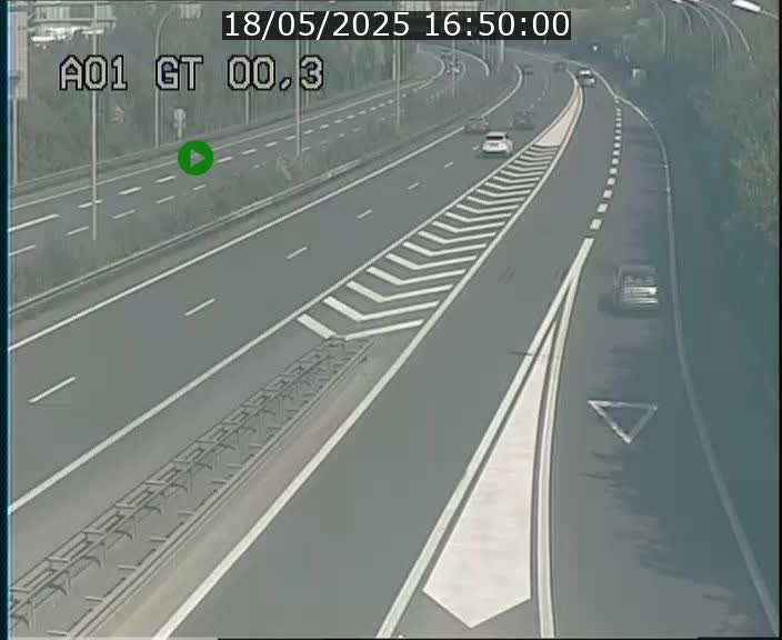 Traffic live webcam Luxembourg Croix de Gasperich - A1 direction Kirchberg - BK 0.3