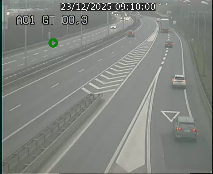 Traffic live webcam Luxembourg Croix de Gasperich - A1 direction Kirchberg - BK 0.3