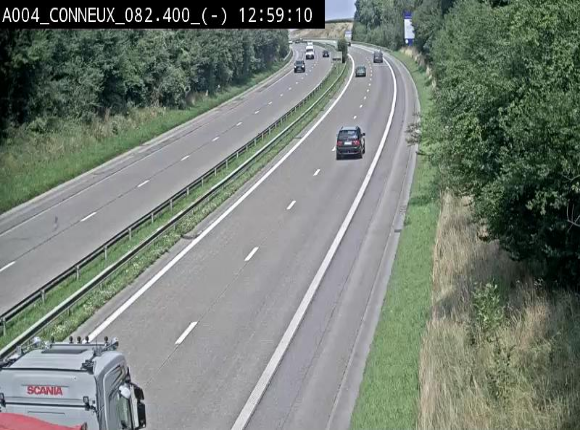 Webcam sur l'E411 avant les sorties 20 menant à Ciney, Dinant et Achêne. Vue orientée vers Namur