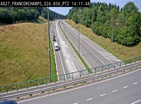 Webcam E42 (A27) dans les Ardennes à Francorchamps, à proximité du circuit de Spa. Vue orientée vers Liège