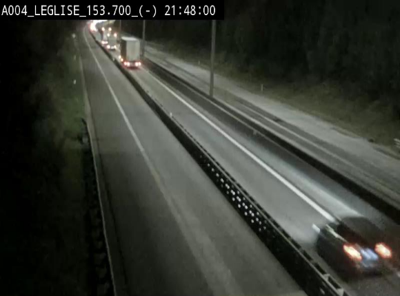 Webcam autoroute A4 (E411-E25) à Léglise, avant la jonction avec la N40. Vue orientée vers Bruxelles