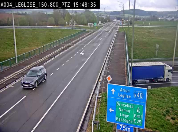 Webcam au-dessus de l'E411 sur la N40. Vue orientée vers Léglise en provenance de Neufchâteau
