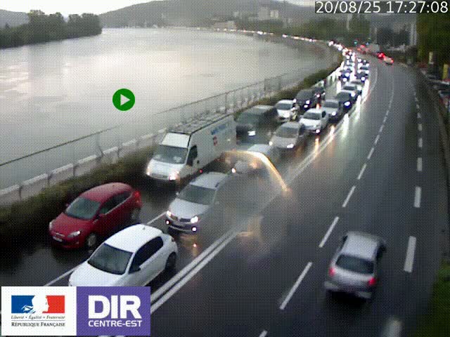 Webcam sur le quai Parjot à Vienne, aux Portes de Lyon, sur la Nationale 7, à la jonction avec le boulevard du Rhône-nord (D1407), caméra orientée vers Lyon