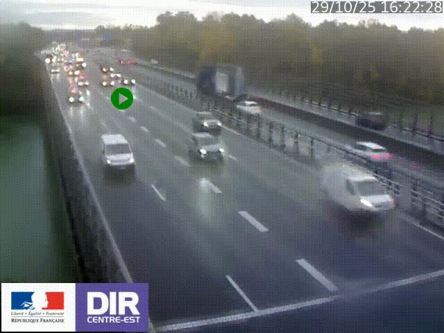 Caméra trafic à la jonction entre l'A46 (Rocade-est de Lyon) et l'A42 à hauteur de Vault-en-Velin en direction de Marseille