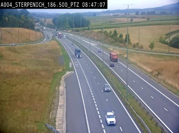 Webcam E411 à Sterpenich en Belgique près de la frontière du Luxembourg. Vue orientée vers Bruxelles