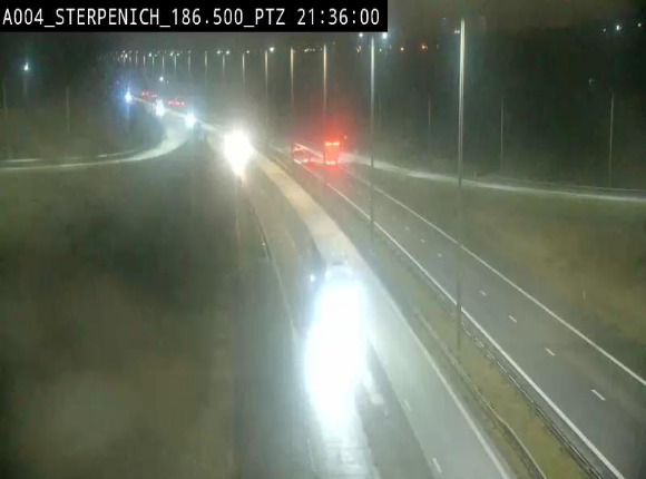 Webcam E411 à Sterpenich en Belgique près de la frontière du Luxembourg. Vue orientée vers Bruxelles
