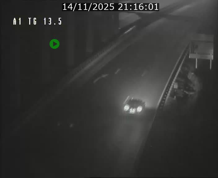 Traffic live webcam Luxembourg Senningen - A1 direction Luxembourg - BK 13.5