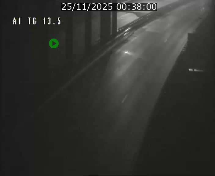 Traffic live webcam Luxembourg Senningen - A1 direction Luxembourg - BK 13.5